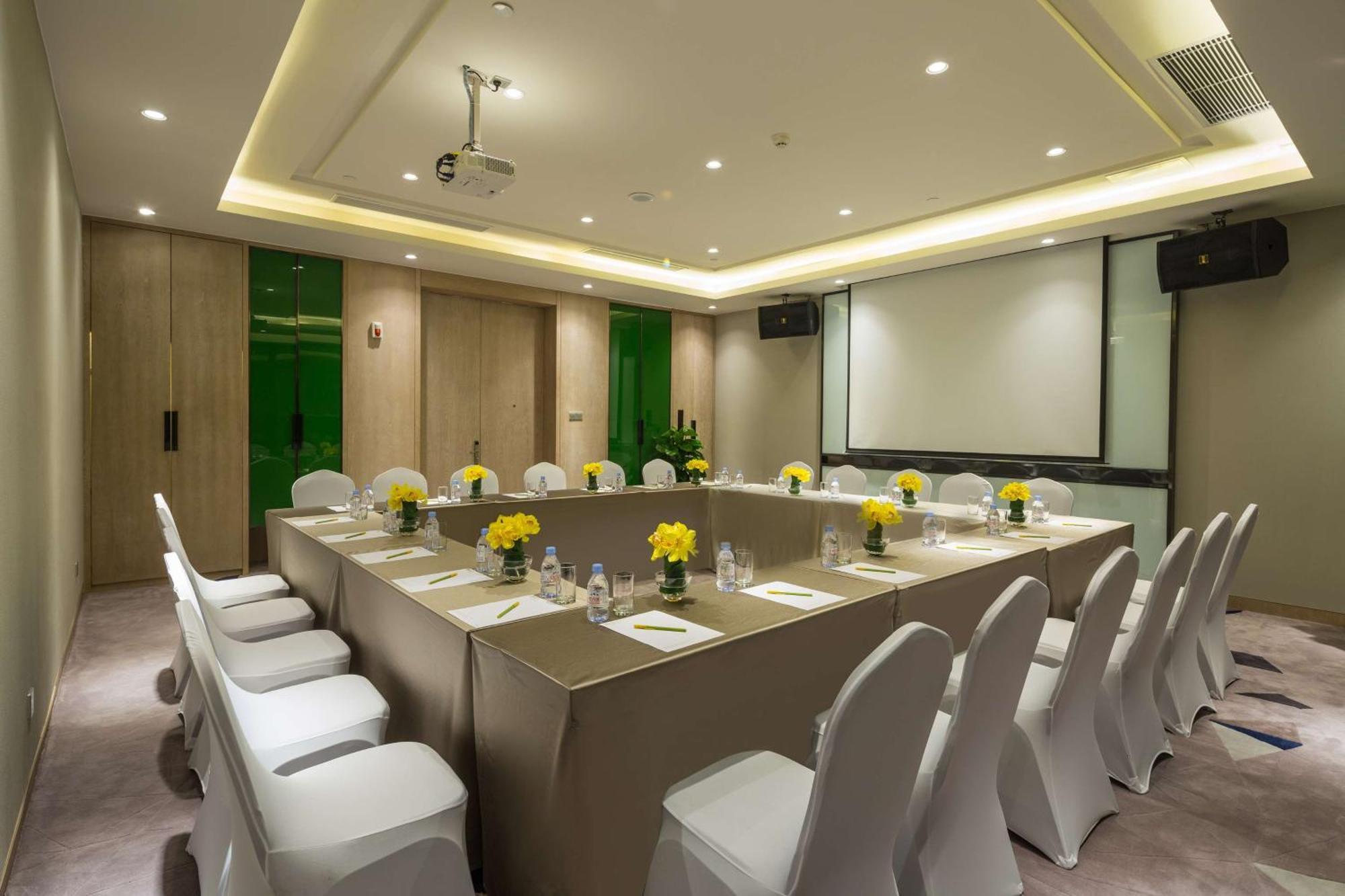 Hilton Garden Inn Zhongshan Guzhen Luaran gambar